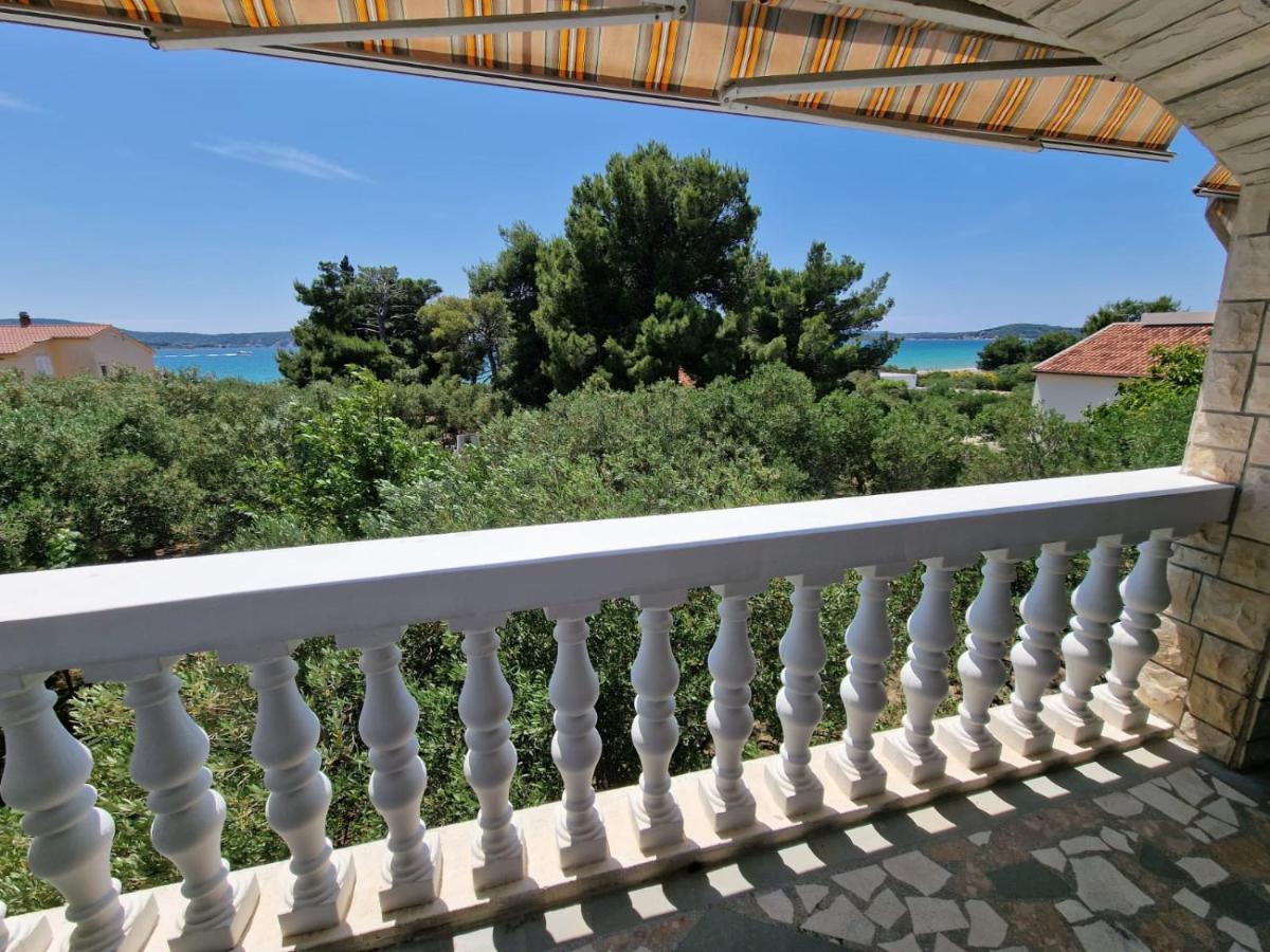 Apartman Lugovic Sibenik Ngoại thất bức ảnh