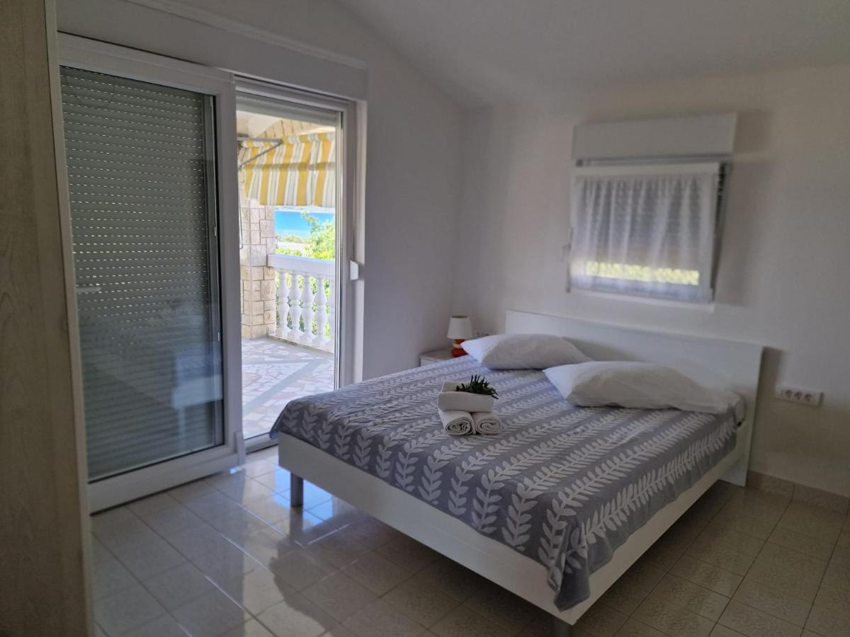 Apartman Lugovic Sibenik Ngoại thất bức ảnh