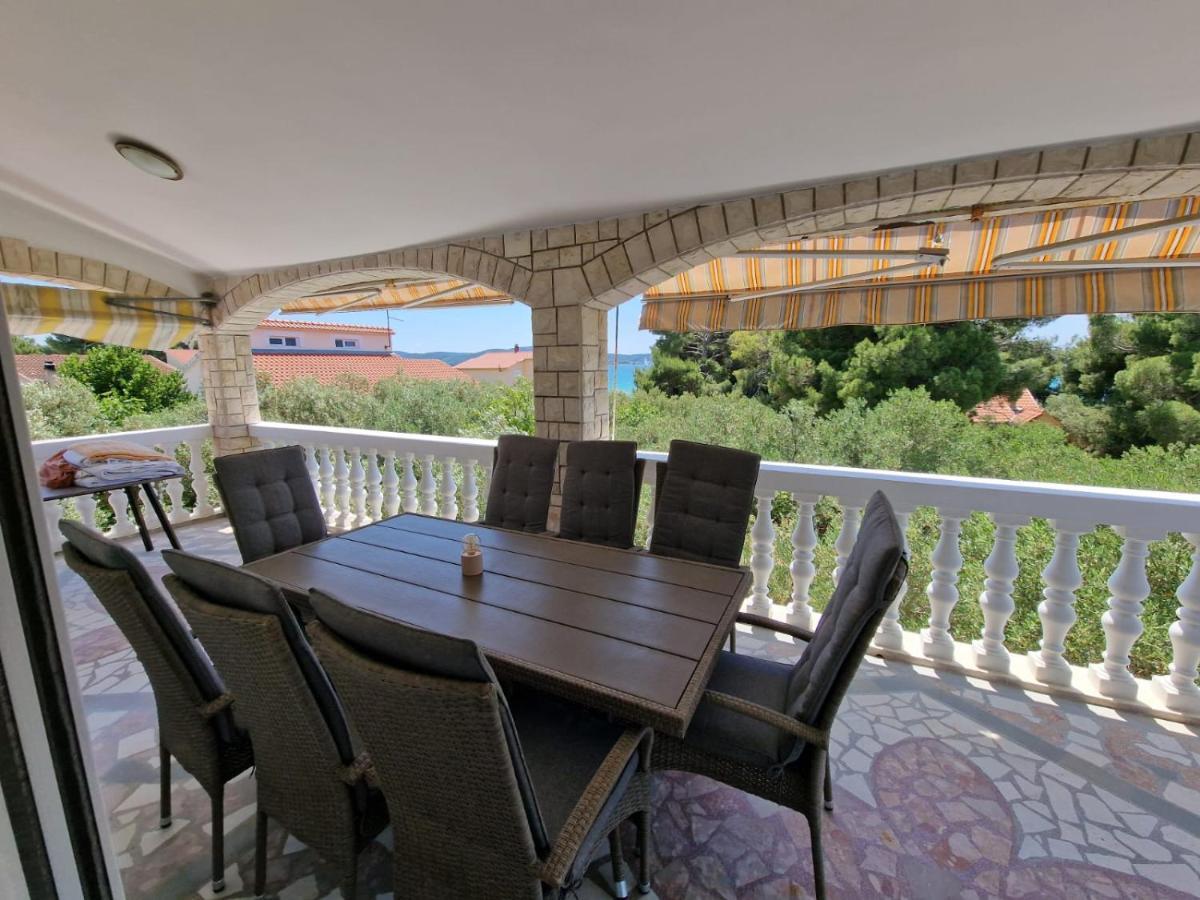 Apartman Lugovic Sibenik Ngoại thất bức ảnh